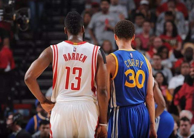 靠防守反击 靠防守反击